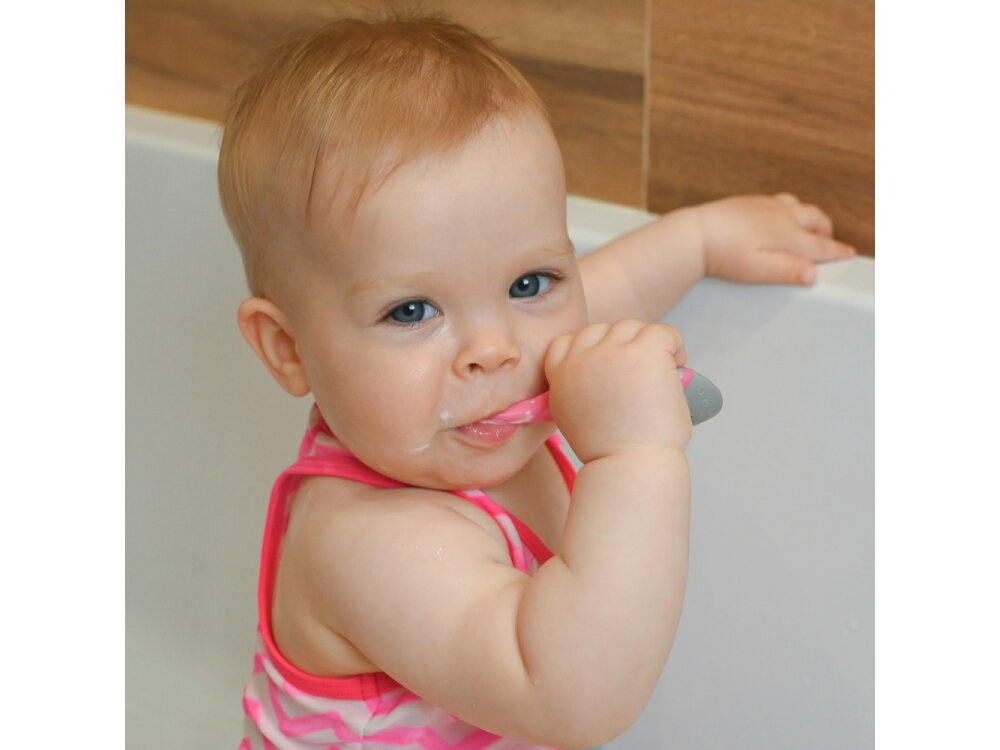 Akuku First toothbrush 0-2y pink A0677 3