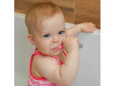 Akuku First toothbrush 0-2y pink A0677 3