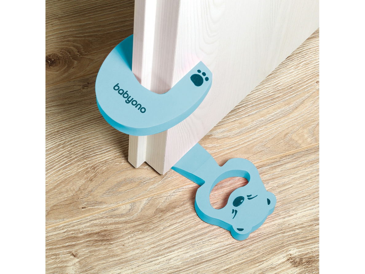 Furniture protector. Door 1