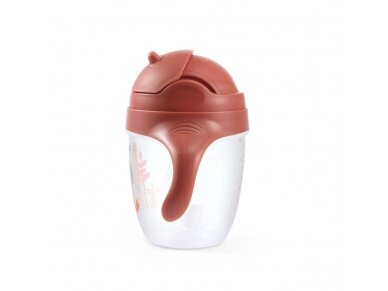 Sippy cup with weighted straw 1